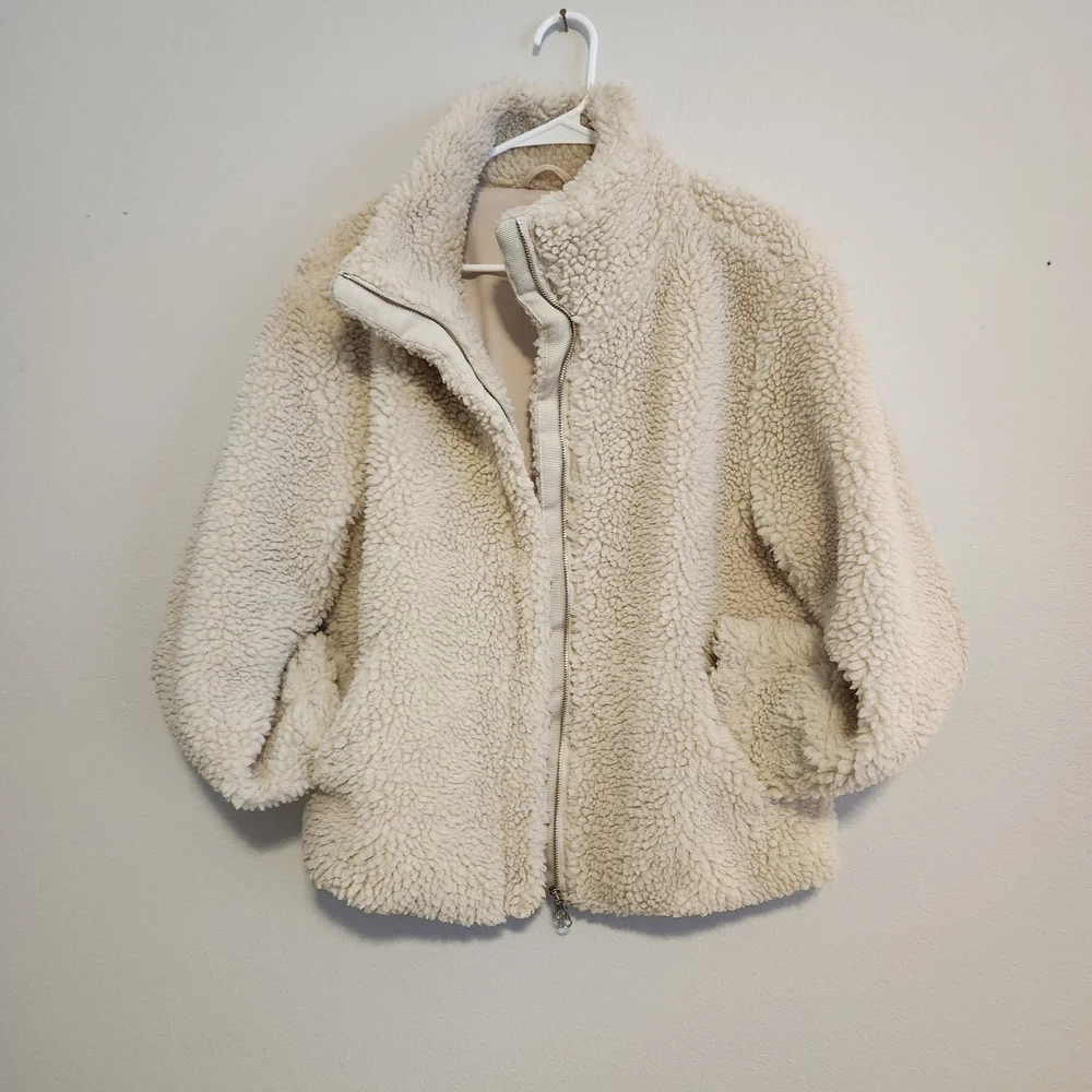 PacSun Cream Sherpa Zip Jacket XS/ S Cozy Teddy Fleece